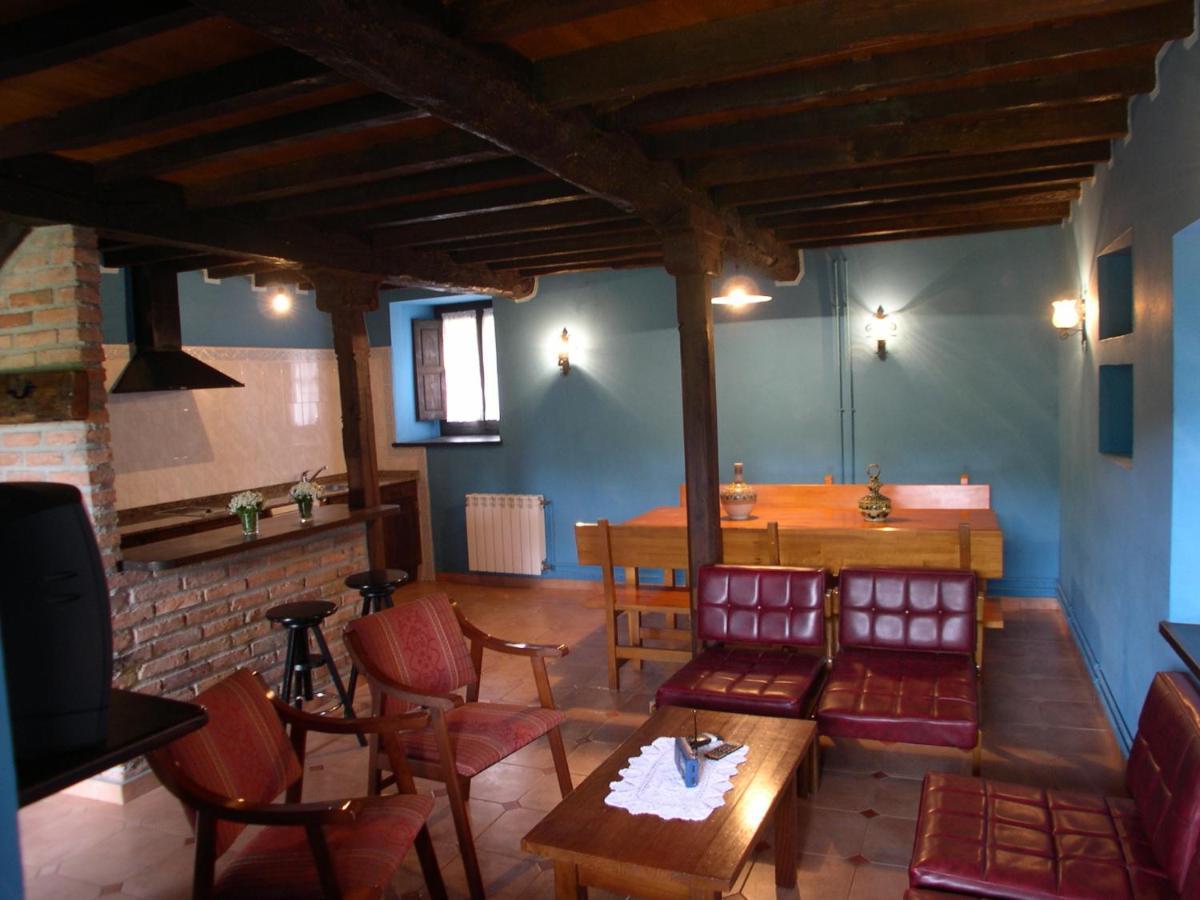 Turismo Rural El Sidron Vendégház Piloña Kültér fotó